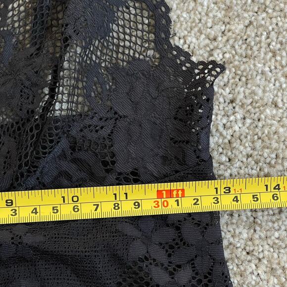 Victoria’s Secret Black Lace Crop Top Bralette Small Grunge Goth Y2K Wimsigoth - Picture 8 of 10